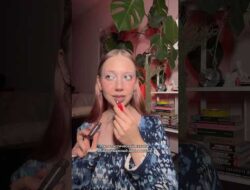 девочки, у вас тоже такое было? 😭 макияж — главный предатель. #макияж #косметика #прикол
