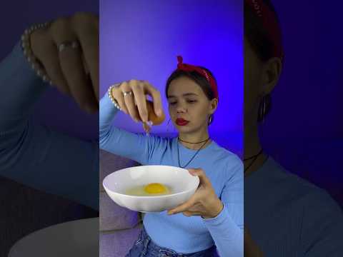 ШОК! Она сделала макияж яйцом!