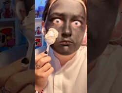 ДЕЛАЮ МАКИЯЖ РАЗБИТОЙ КУКЛЫ // #crackeddoll