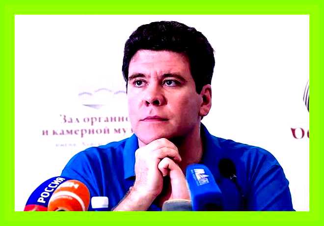 Как переводится имя денис с греческого